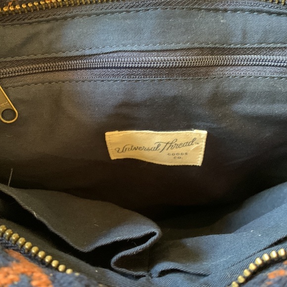 Universal Thread Tribal Crossbody - Picture 3 of 6